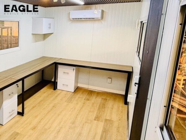 8x17-Eagle-Mobile-Offices-Office-Trailer