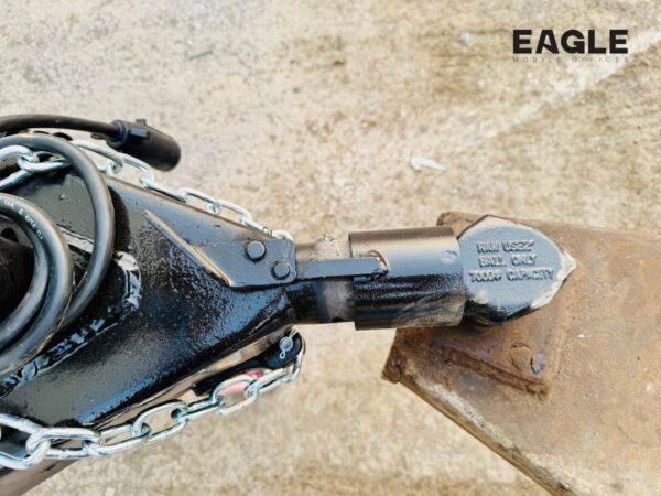 8×17-Mobile-Office-Trailer-Portable-Jobsite-Office-Eagle-Mobile-Offices-hitch-ball